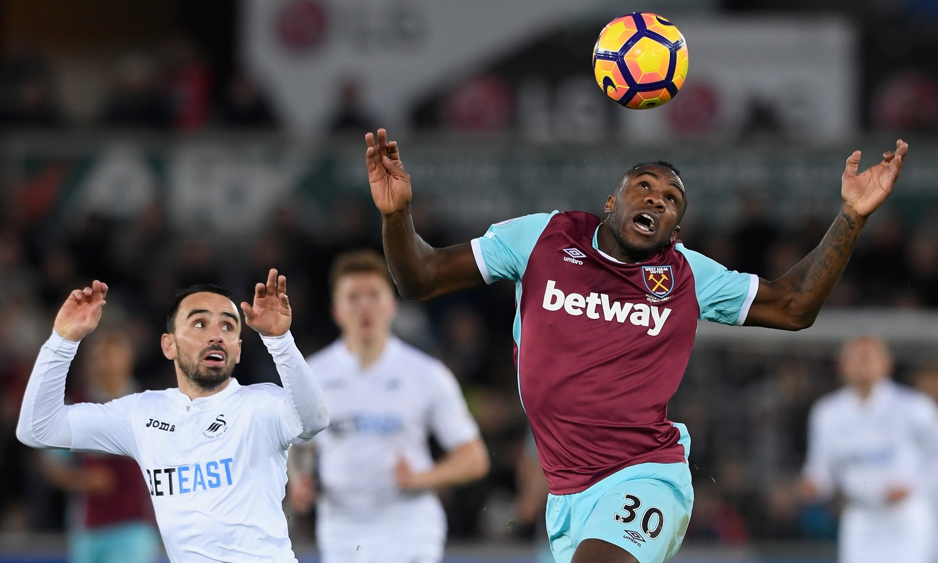 通过丰富的 通过丰富的